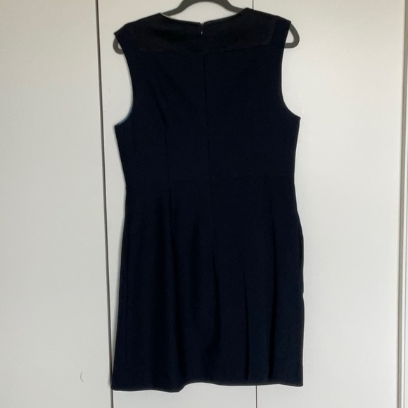 Diane Von Furstenberg dress - Picture 5 of 9